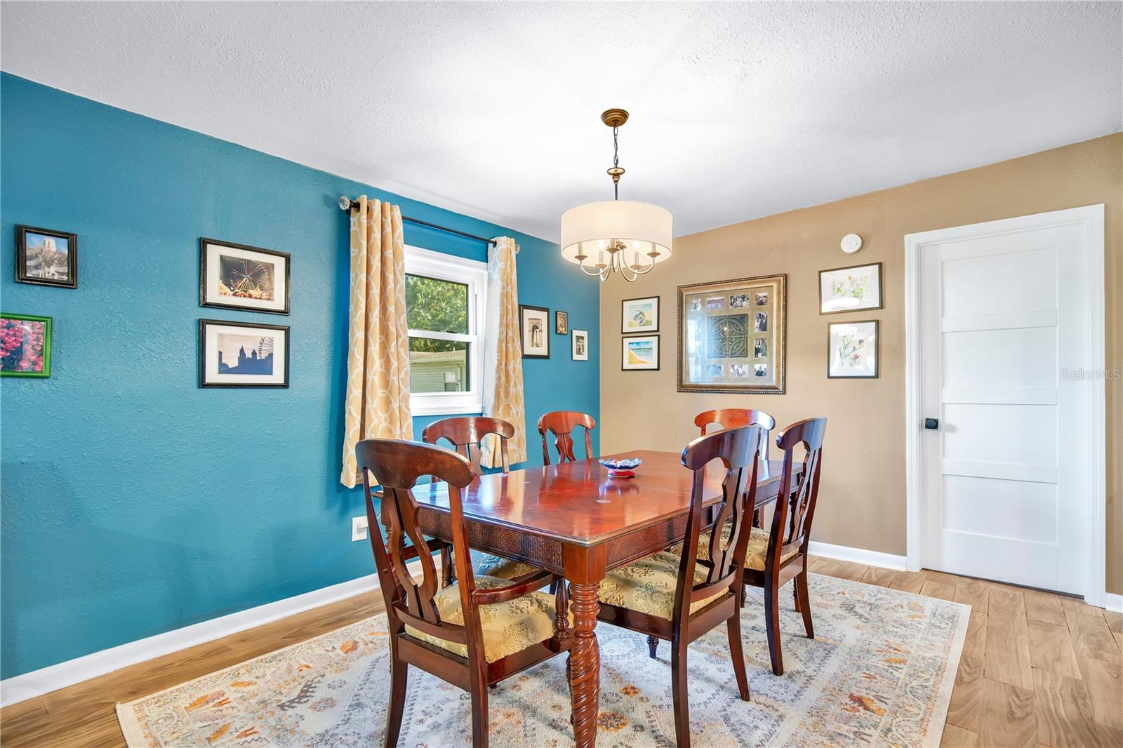 Image 7 of 24 For 2529 El Portal Avenue