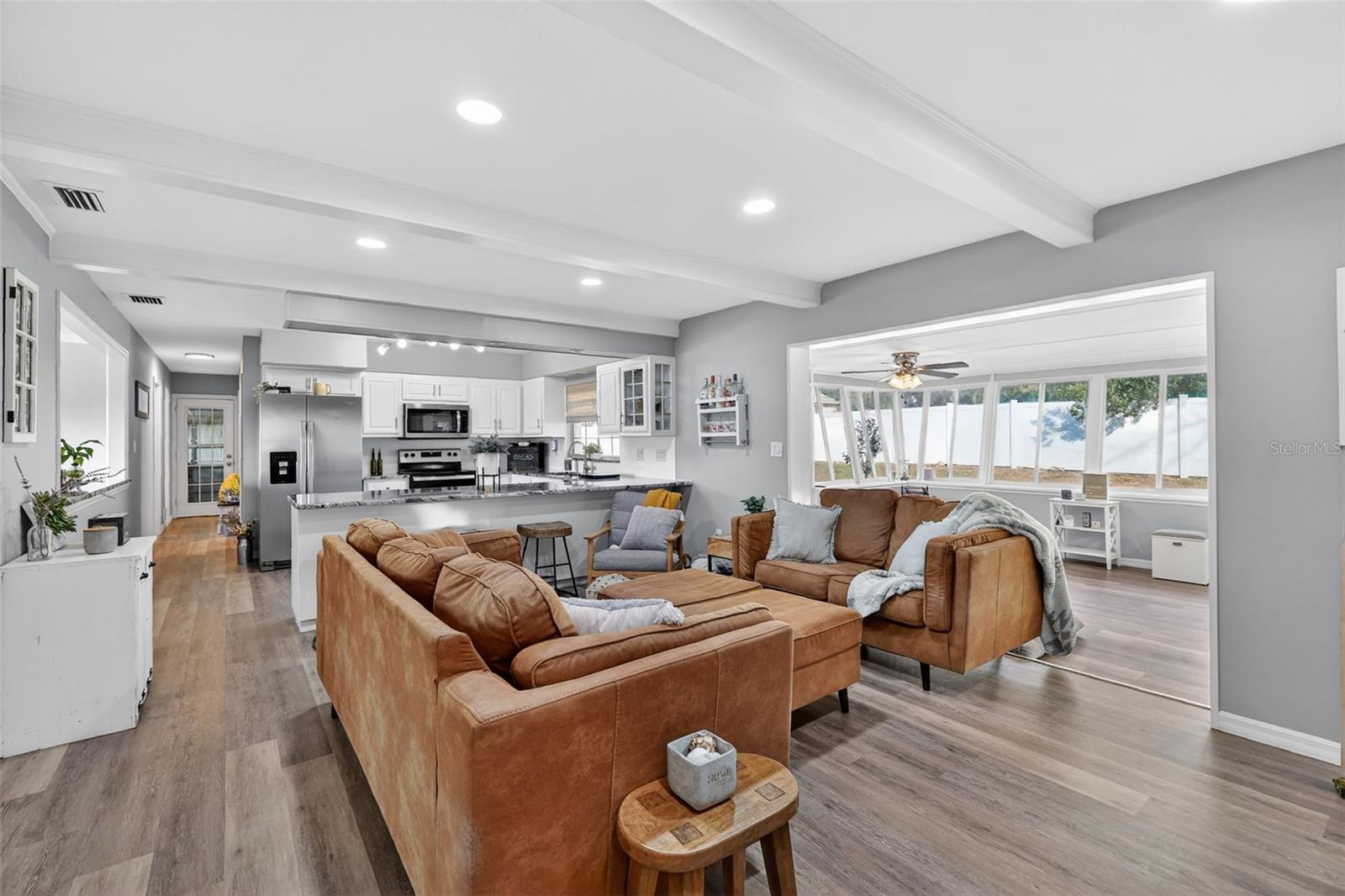 Image 13 of 44 For 1101 Country Club Road