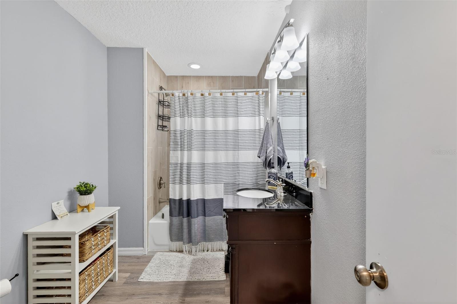 Image 26 of 44 For 1101 Country Club Road