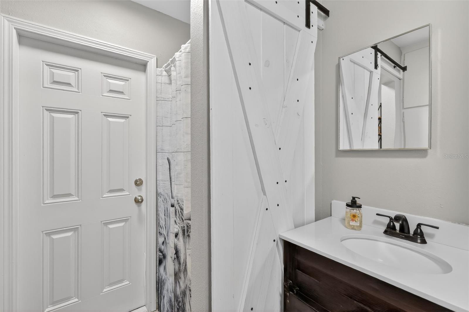 Image 30 of 44 For 1101 Country Club Road