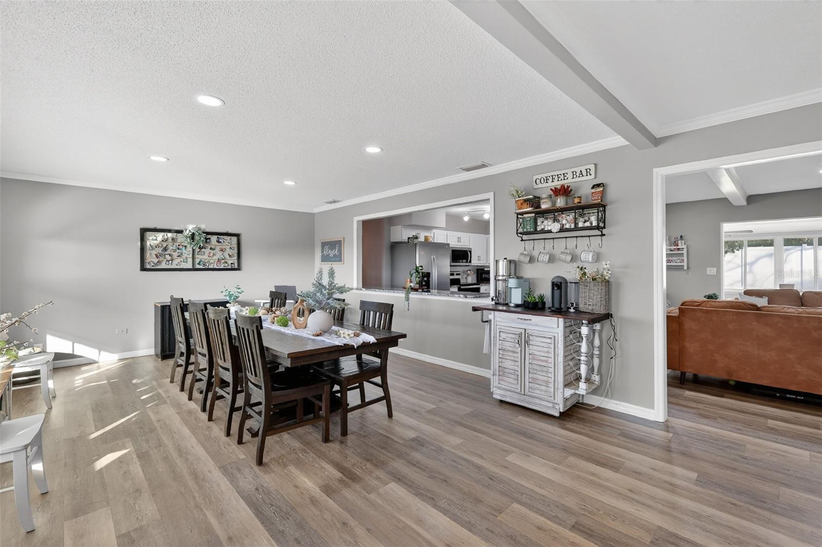 Image 8 of 44 For 1101 Country Club Road