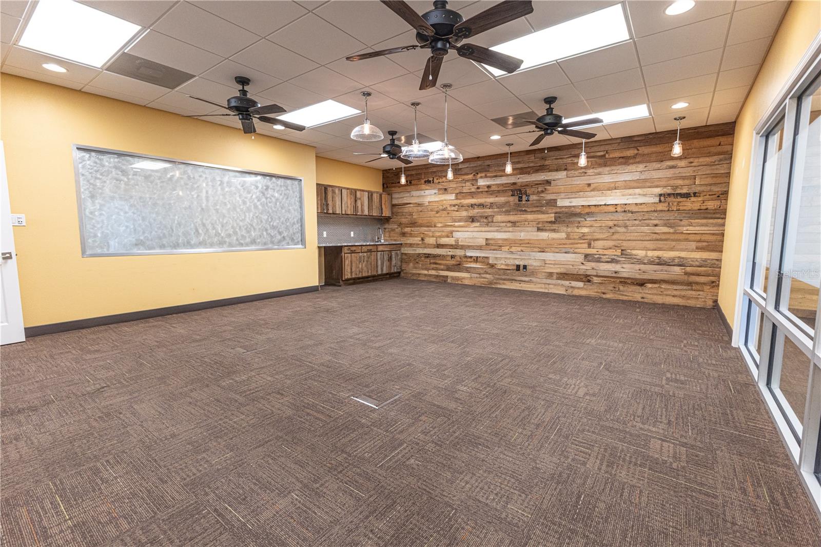 Image 9 of 32 For 3400 Southern Trace