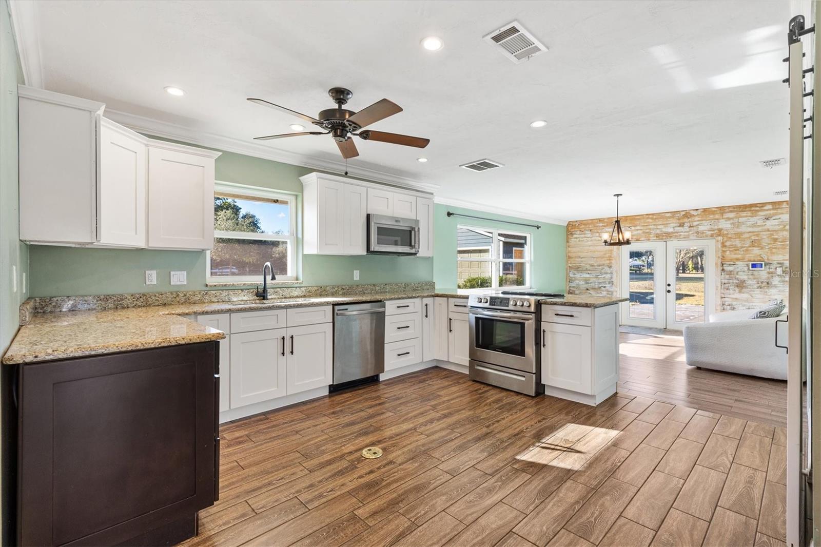 Image 12 of 38 For 2405 157th Lane Road