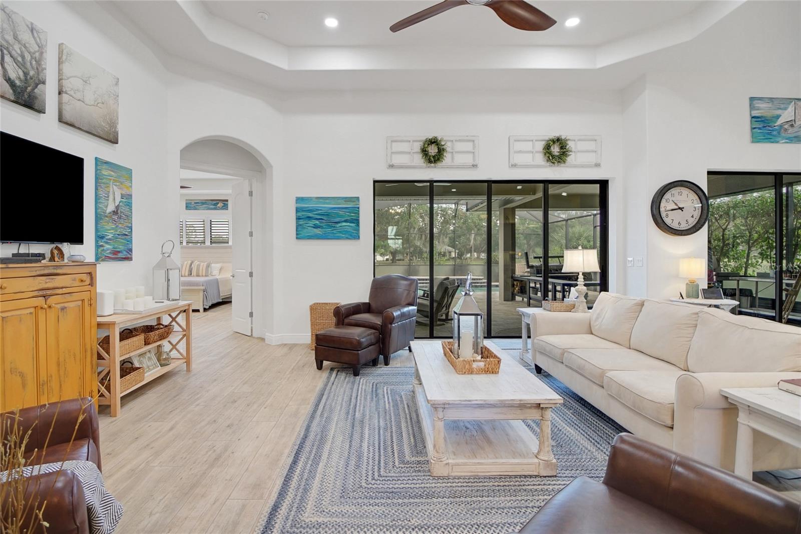 Image 14 of 83 For 5084 Greens Drive