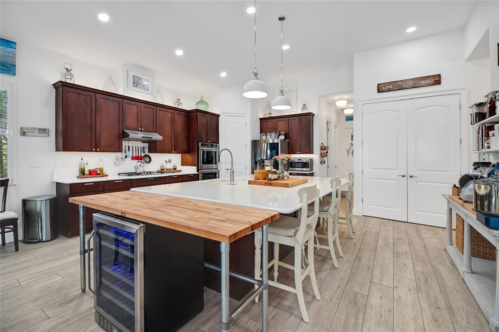 Image 18 of 83 For 5084 Greens Drive