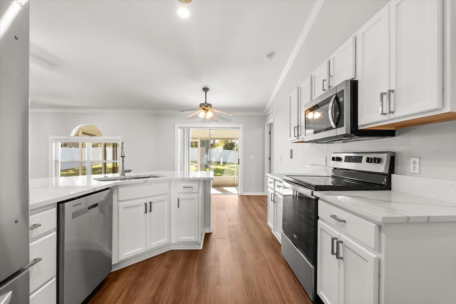 Image 7 of 29 For 116 Timbercreek Pines Circle