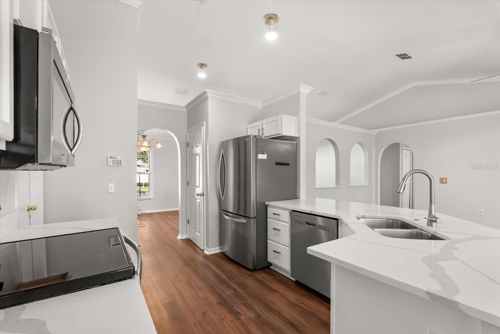 Image 8 of 29 For 116 Timbercreek Pines Circle