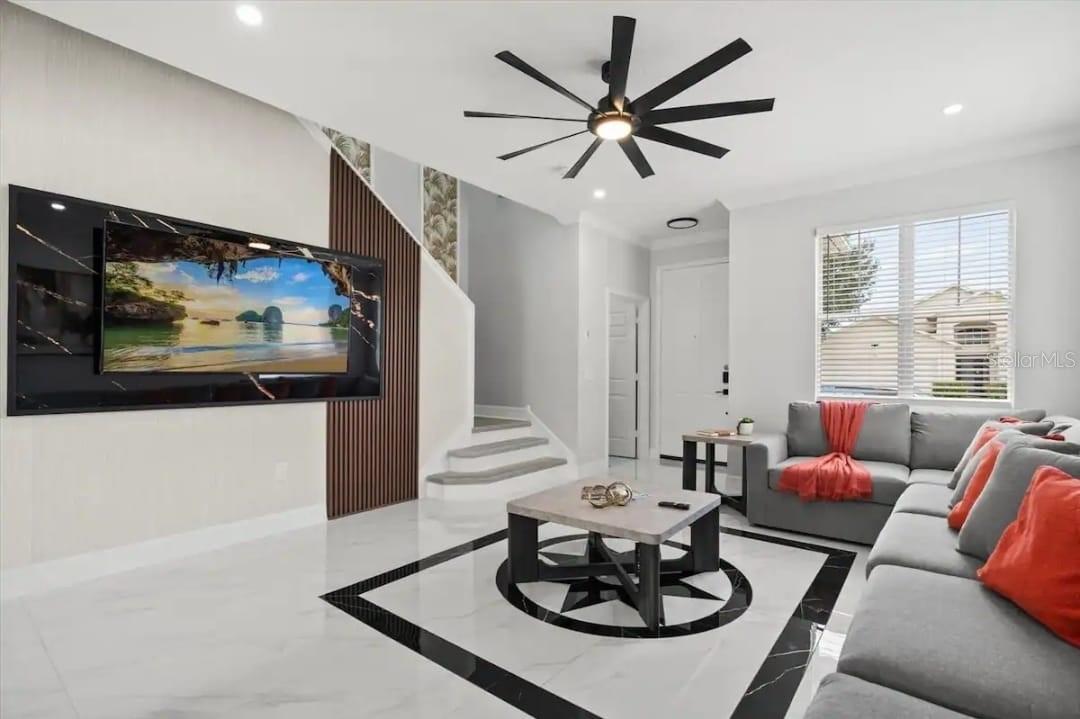 Image 10 of 51 For 117 Forest View Court