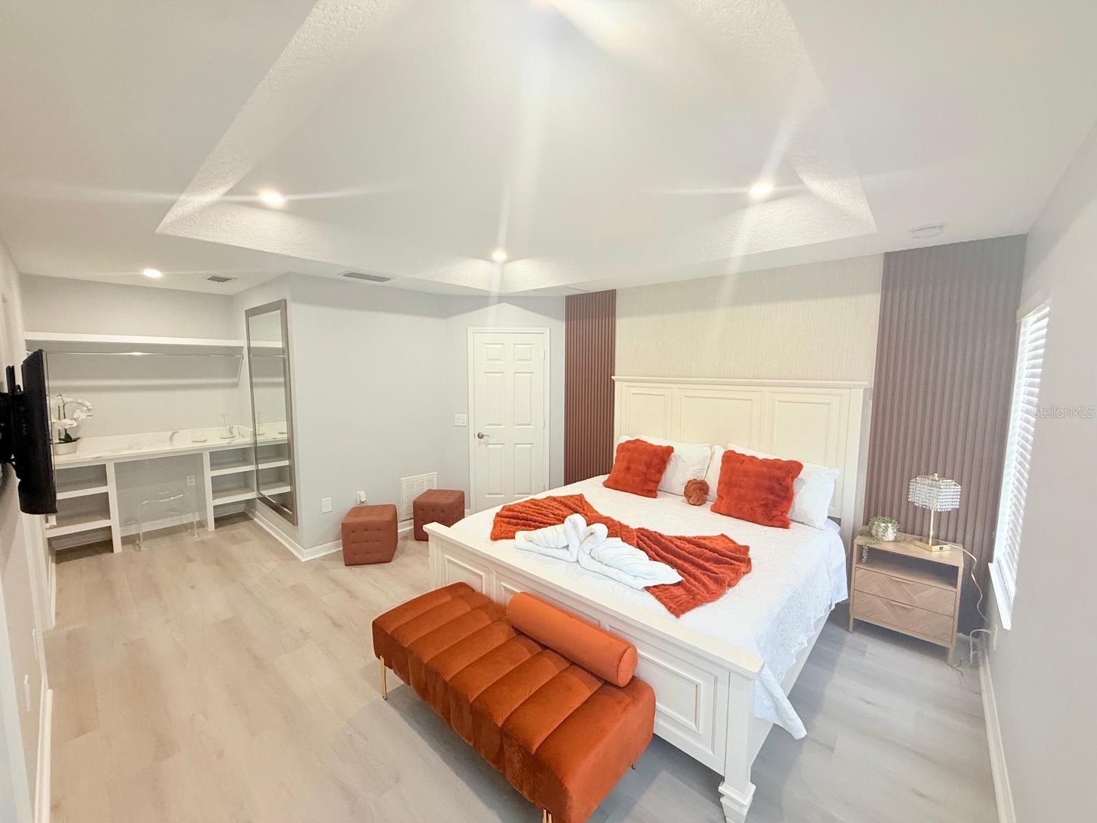 Image 17 of 51 For 117 Forest View Court