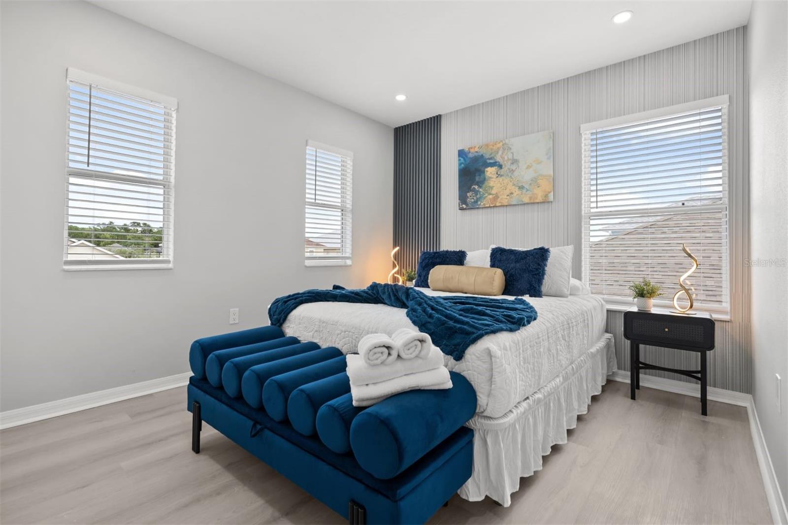 Image 34 of 51 For 117 Forest View Court