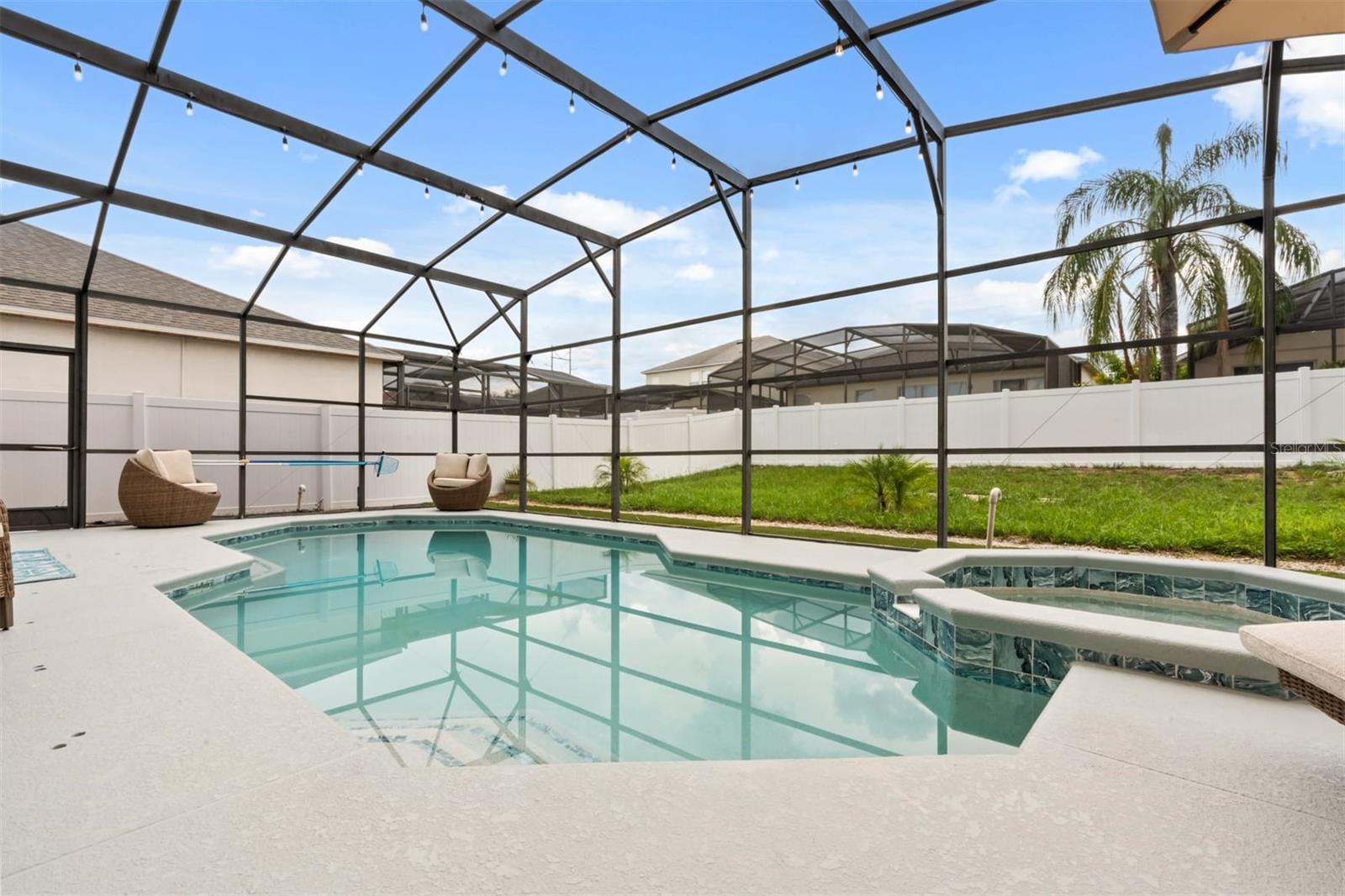 Image 46 of 51 For 117 Forest View Court