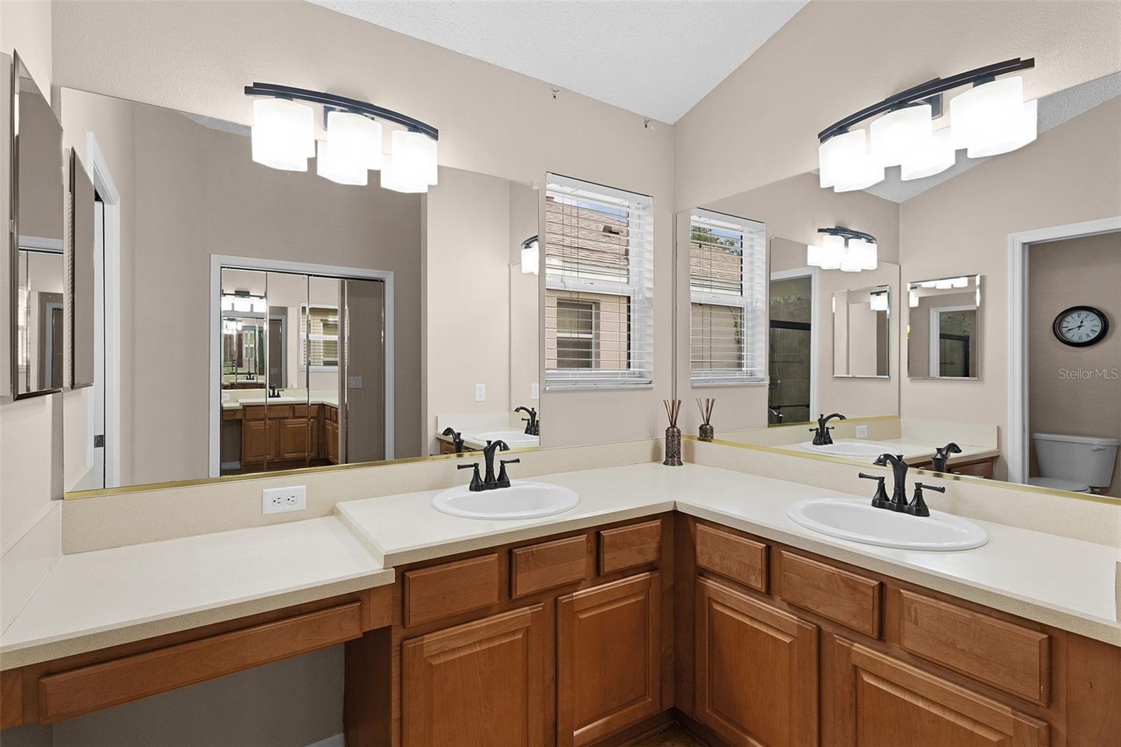 Image 27 of 53 For 17337 80th Turnbull Court