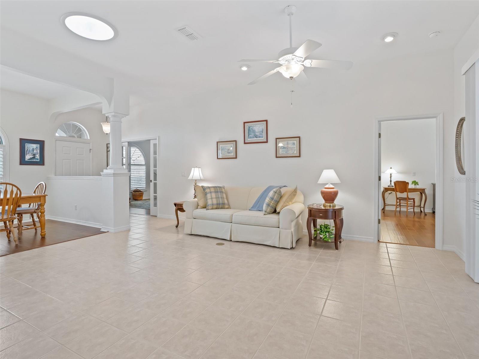 Image 15 of 81 For 17572 121st Circle