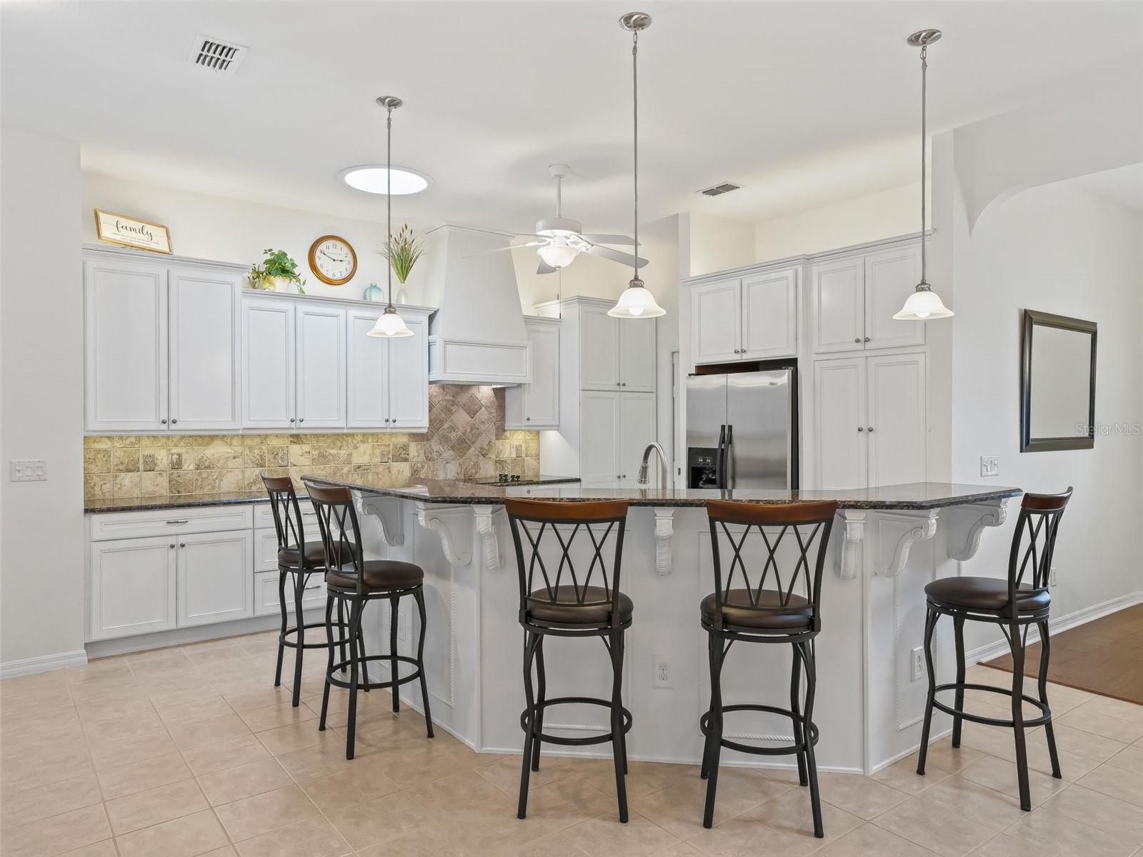 Image 21 of 81 For 17572 121st Circle