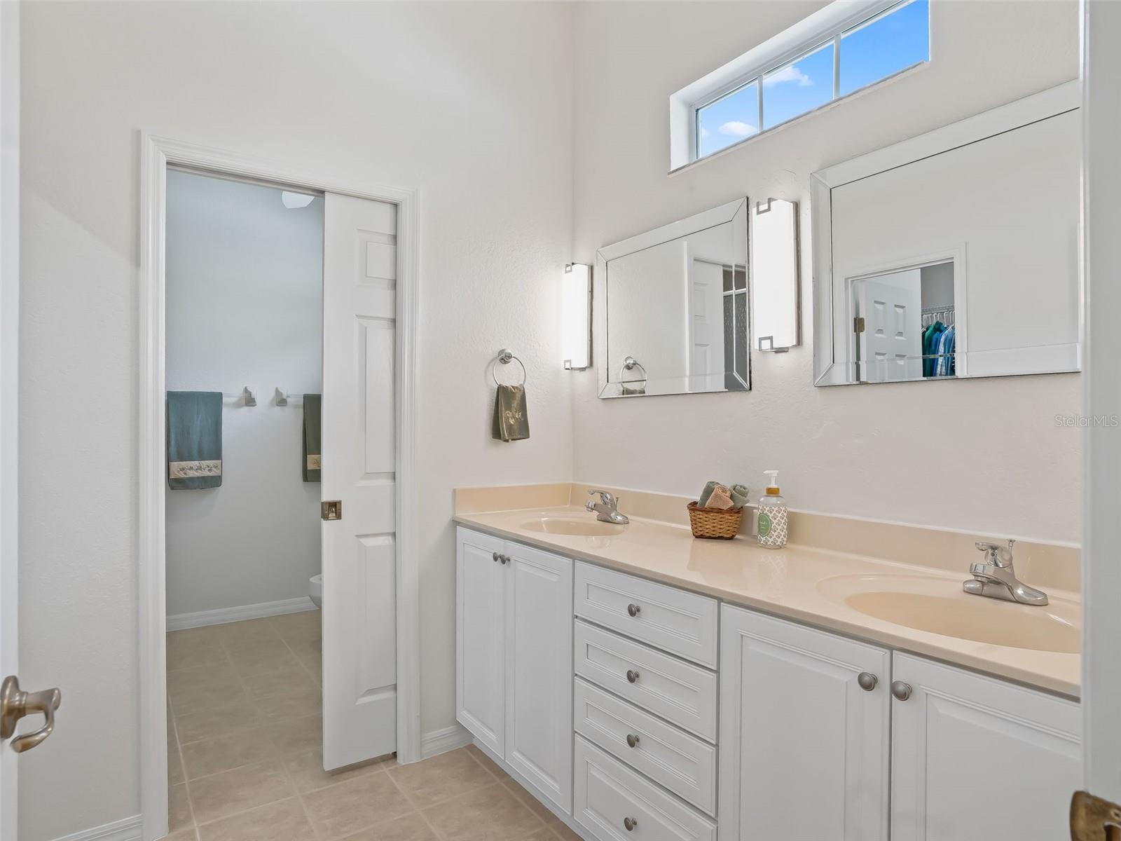 Image 32 of 81 For 17572 121st Circle