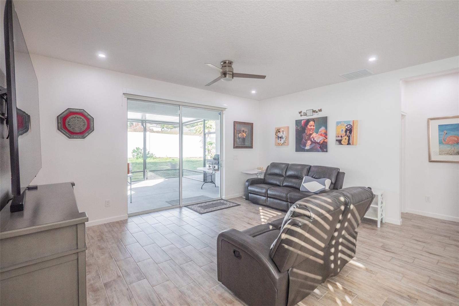 Image 24 of 38 For 2391 Natoma Boulevard