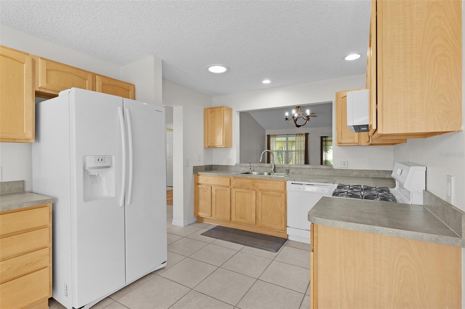 Image 12 of 50 For 3065 Glenwood Place