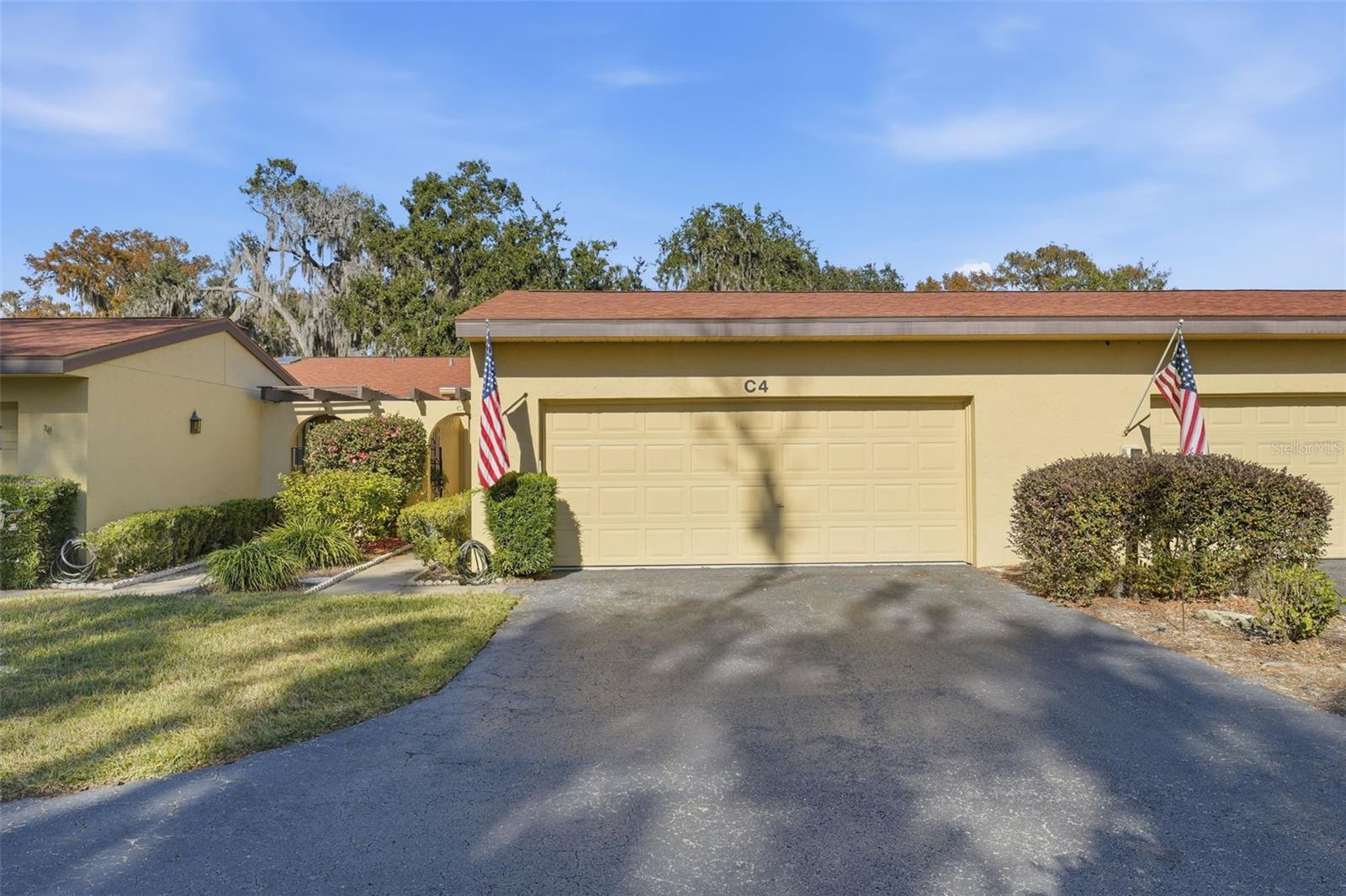 Image 2 of 53 For 1111 Lakeshore Drive C4