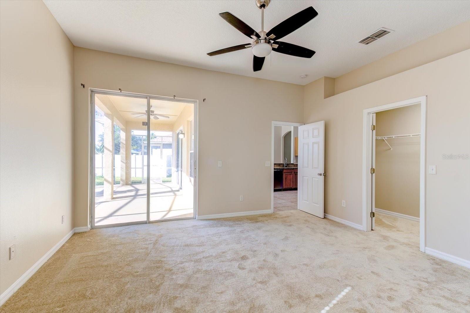 Image 23 of 60 For 276 Longhirst Loop