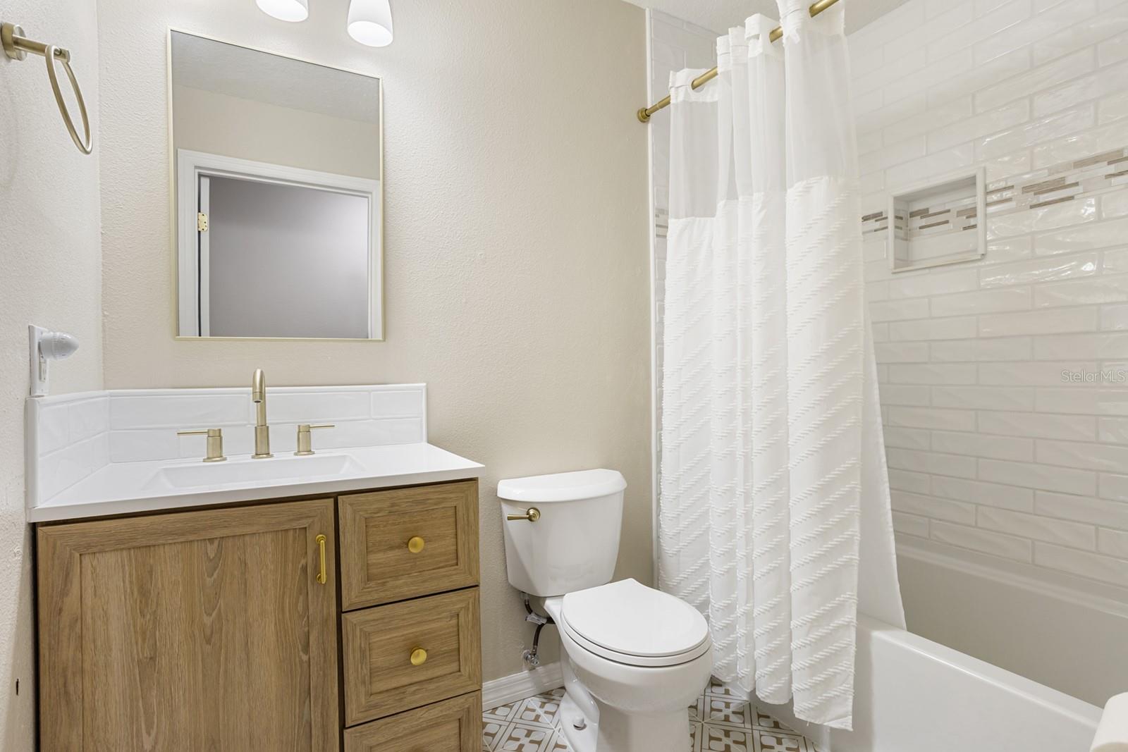 Image 22 of 34 For 1030 Tawny Eagle Drive