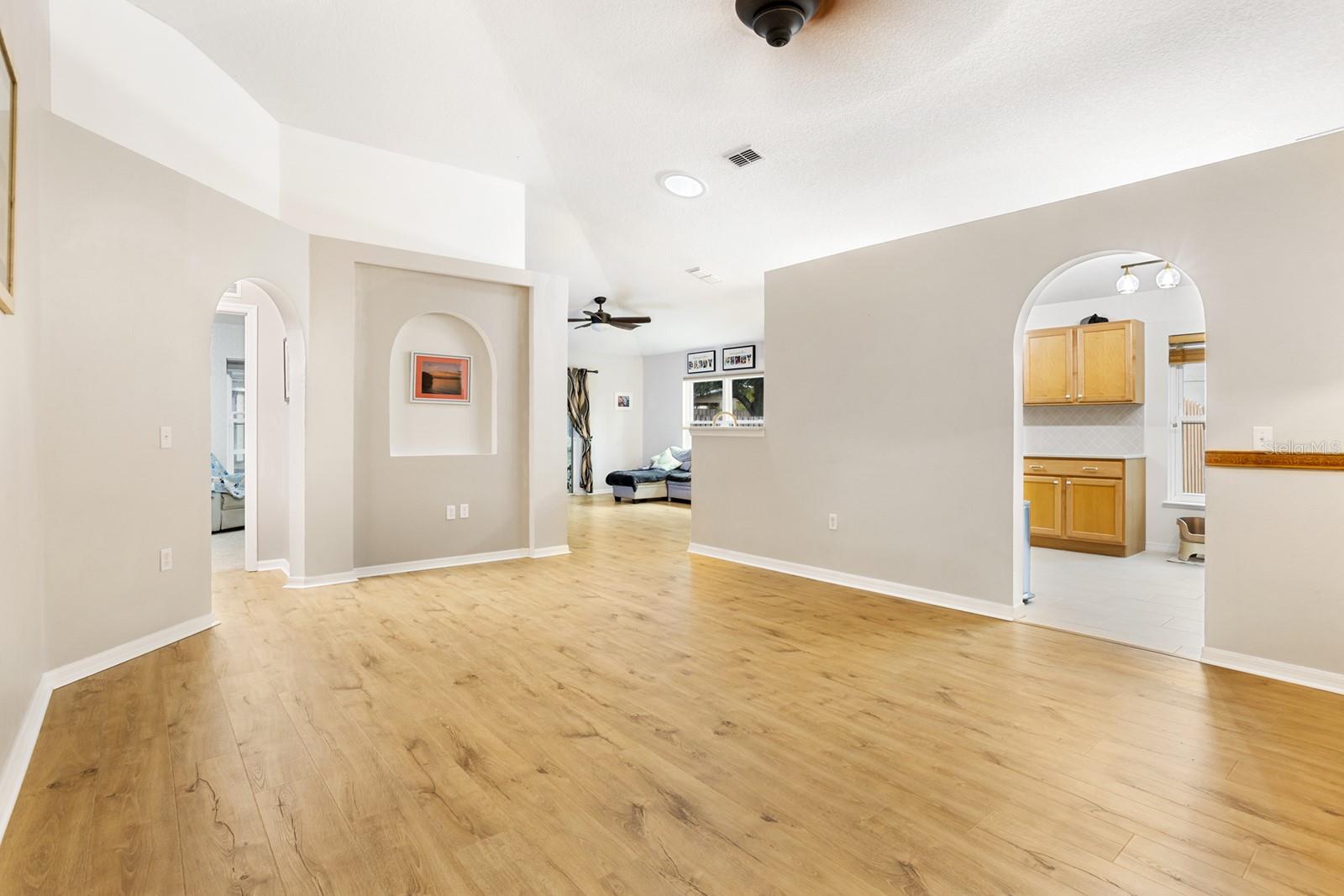 Image 7 of 34 For 1030 Tawny Eagle Drive