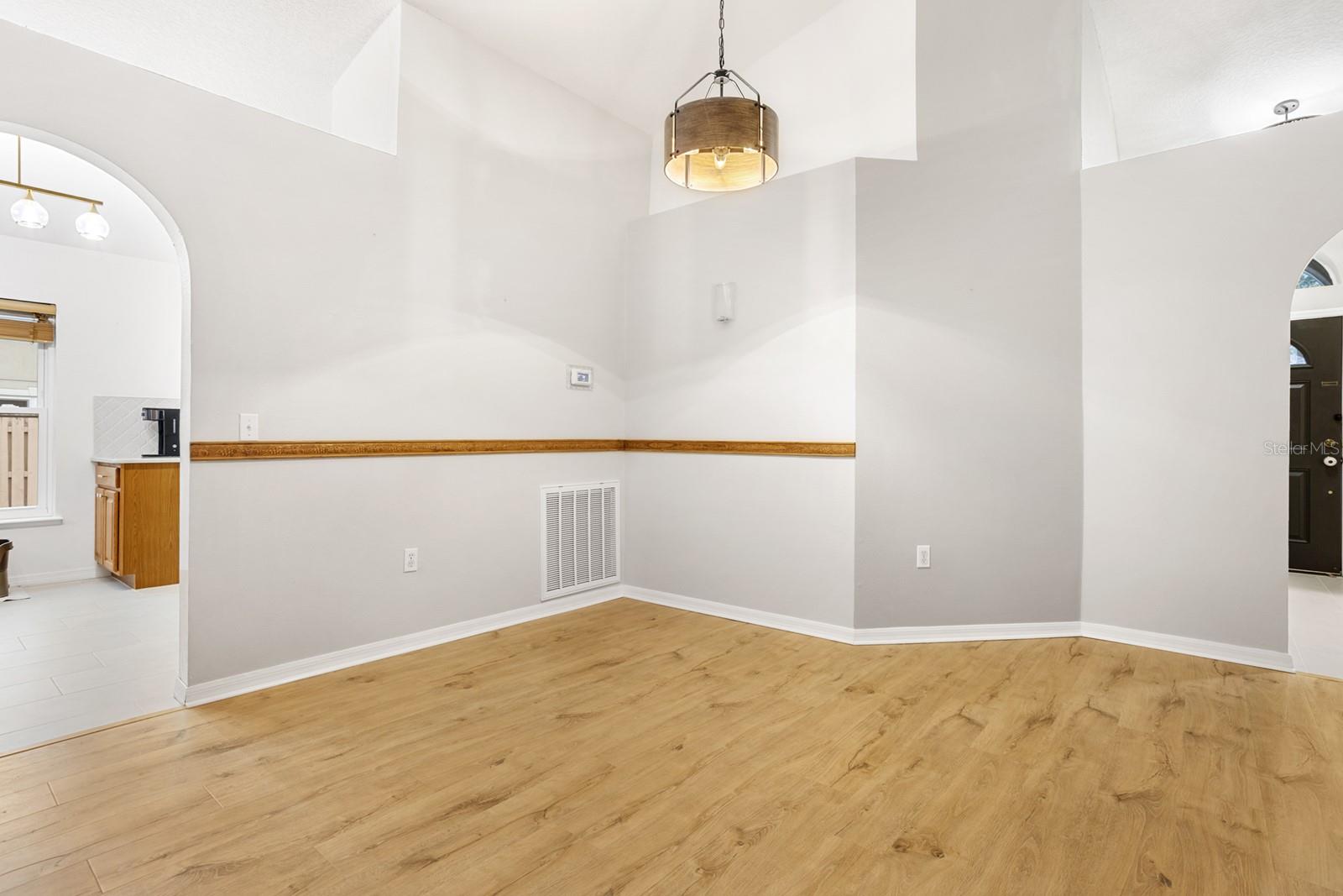 Image 9 of 34 For 1030 Tawny Eagle Drive