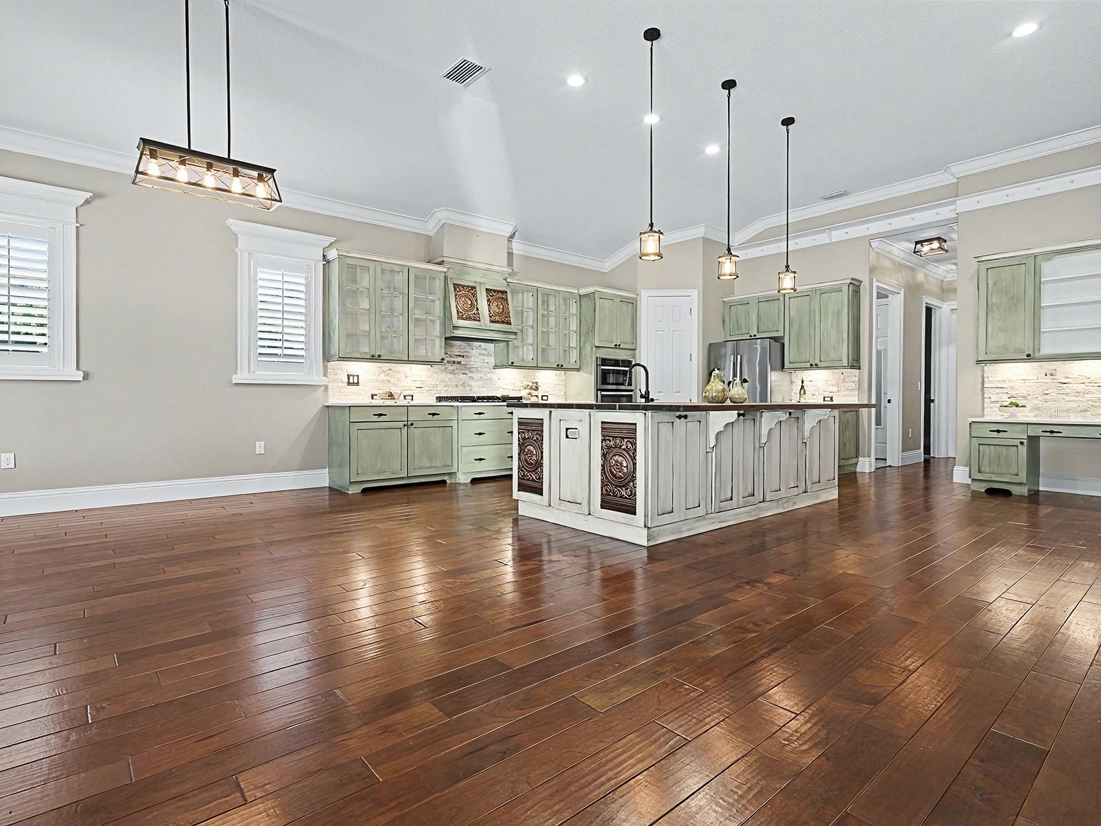 Image 11 of 96 For 5517 Meadow Hill Loop