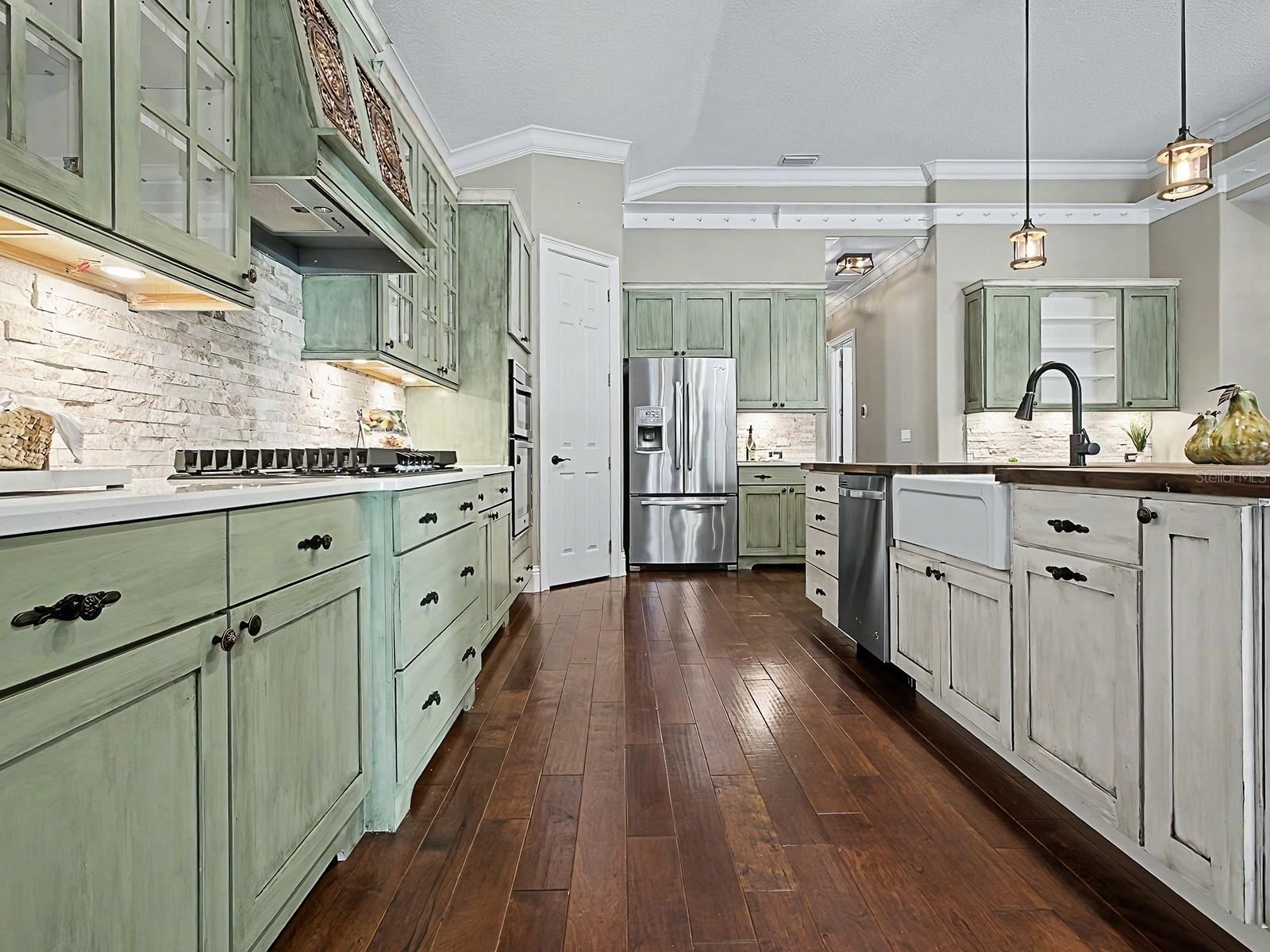 Image 15 of 96 For 5517 Meadow Hill Loop