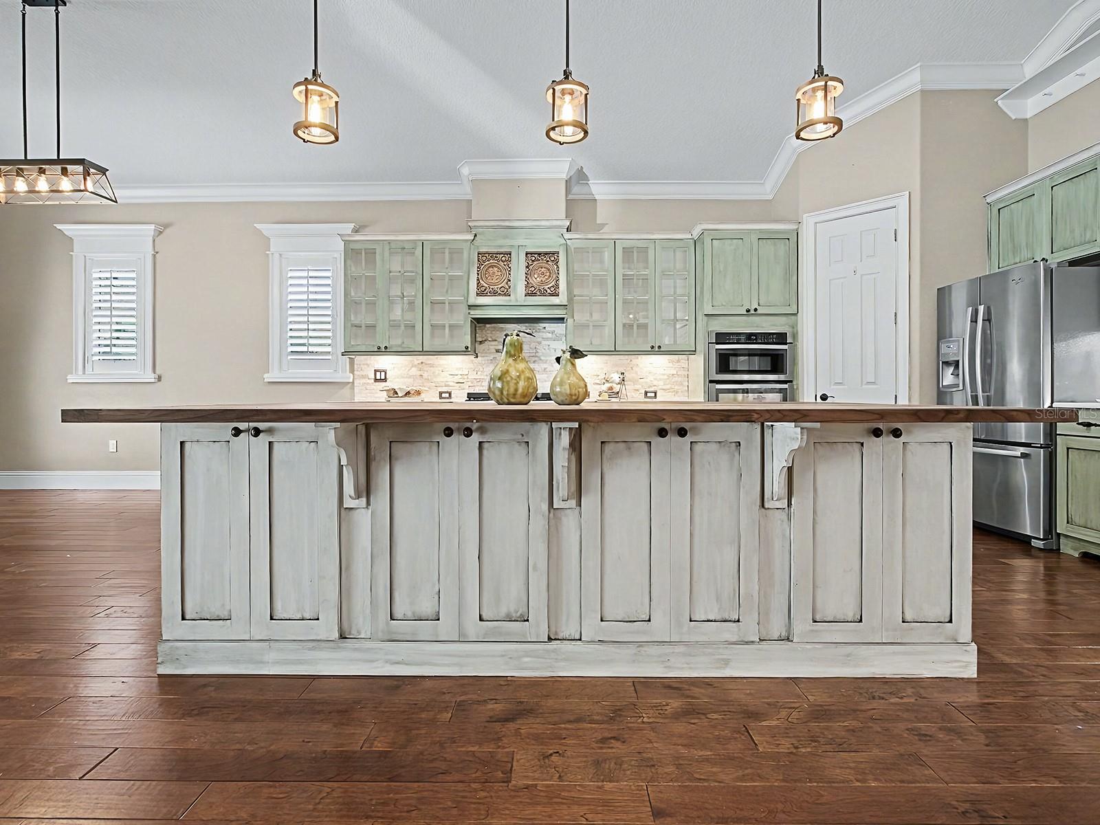 Image 20 of 96 For 5517 Meadow Hill Loop