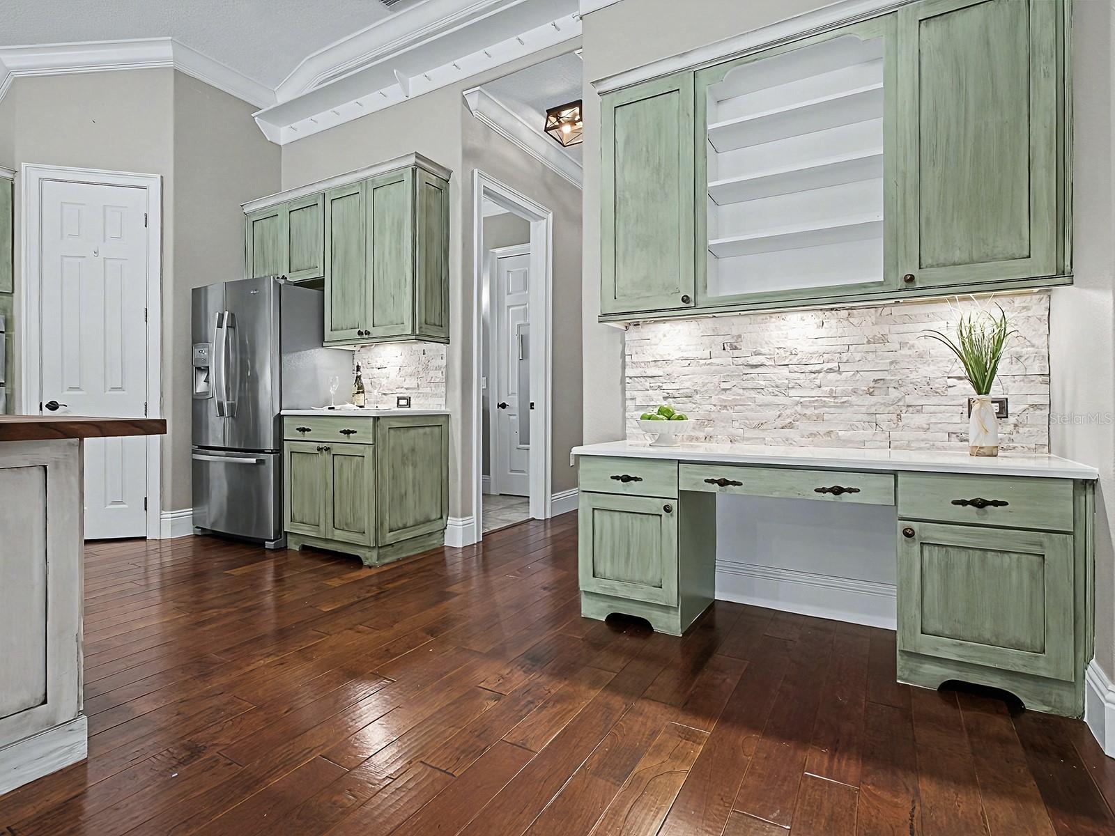 Image 21 of 96 For 5517 Meadow Hill Loop