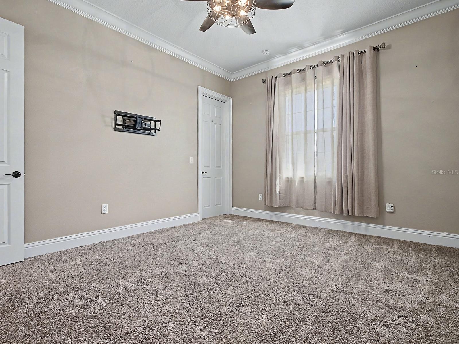 Image 40 of 96 For 5517 Meadow Hill Loop