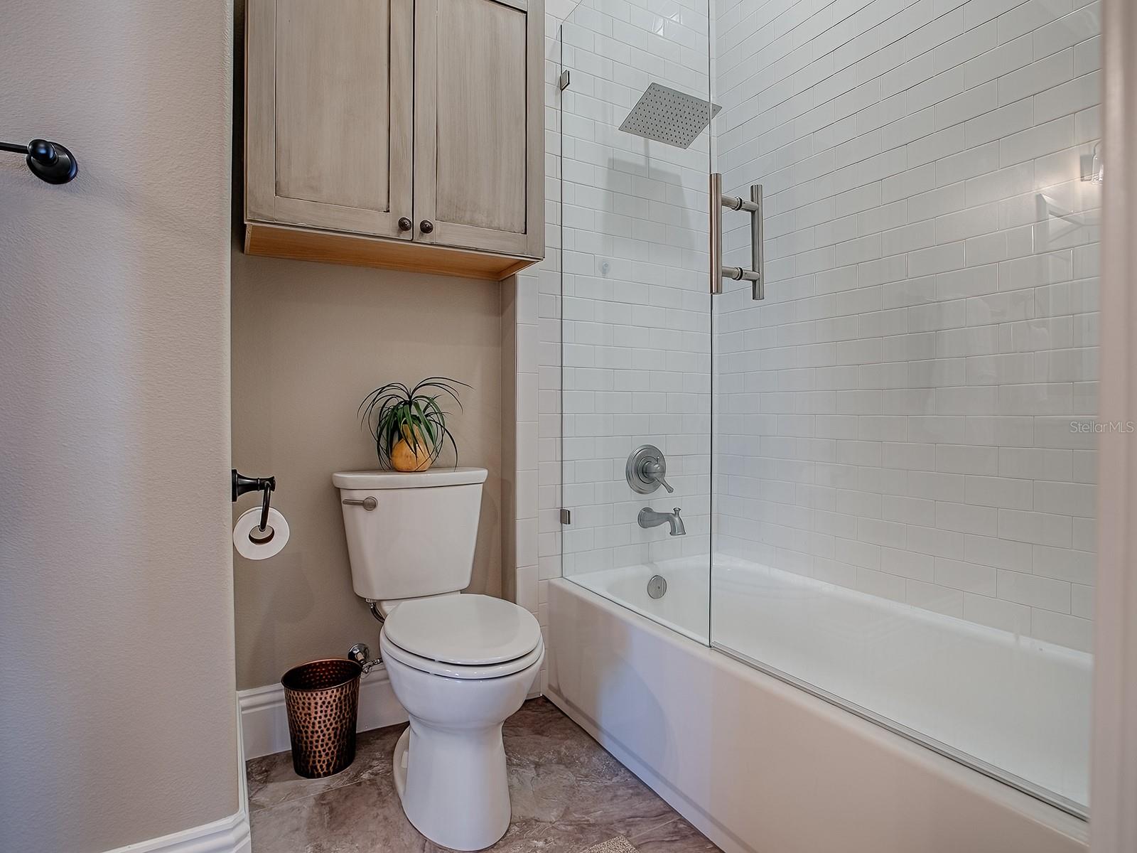 Image 43 of 96 For 5517 Meadow Hill Loop