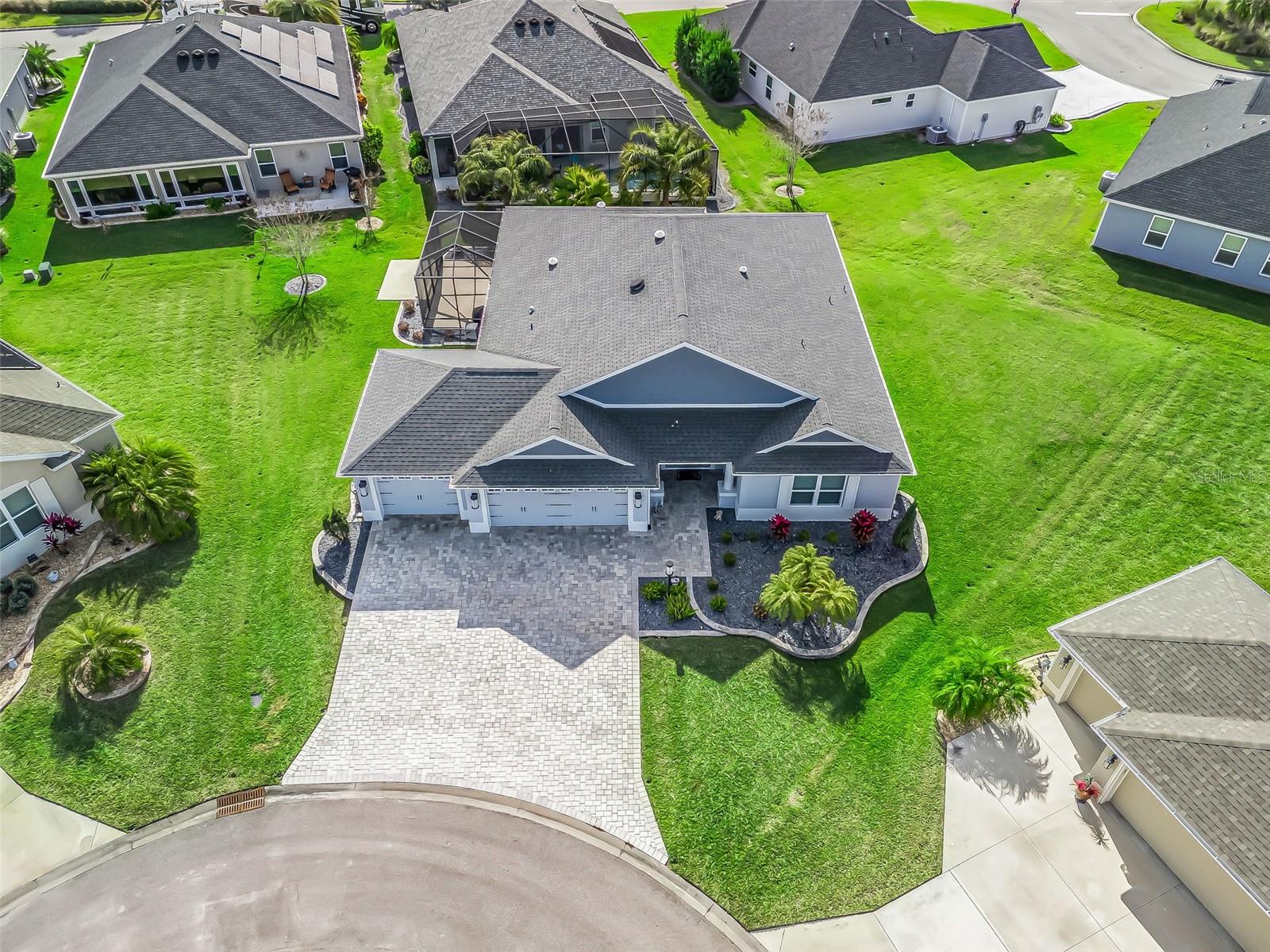 Image 2 of 68 For 5885 Flint Loop