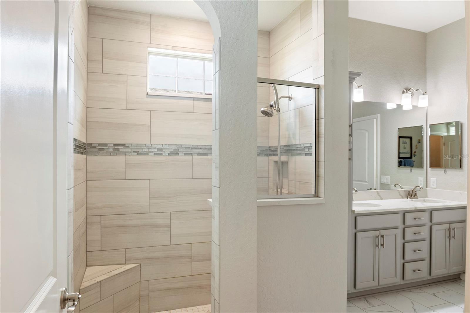 Image 10 of 26 For 17167 113th Avenue