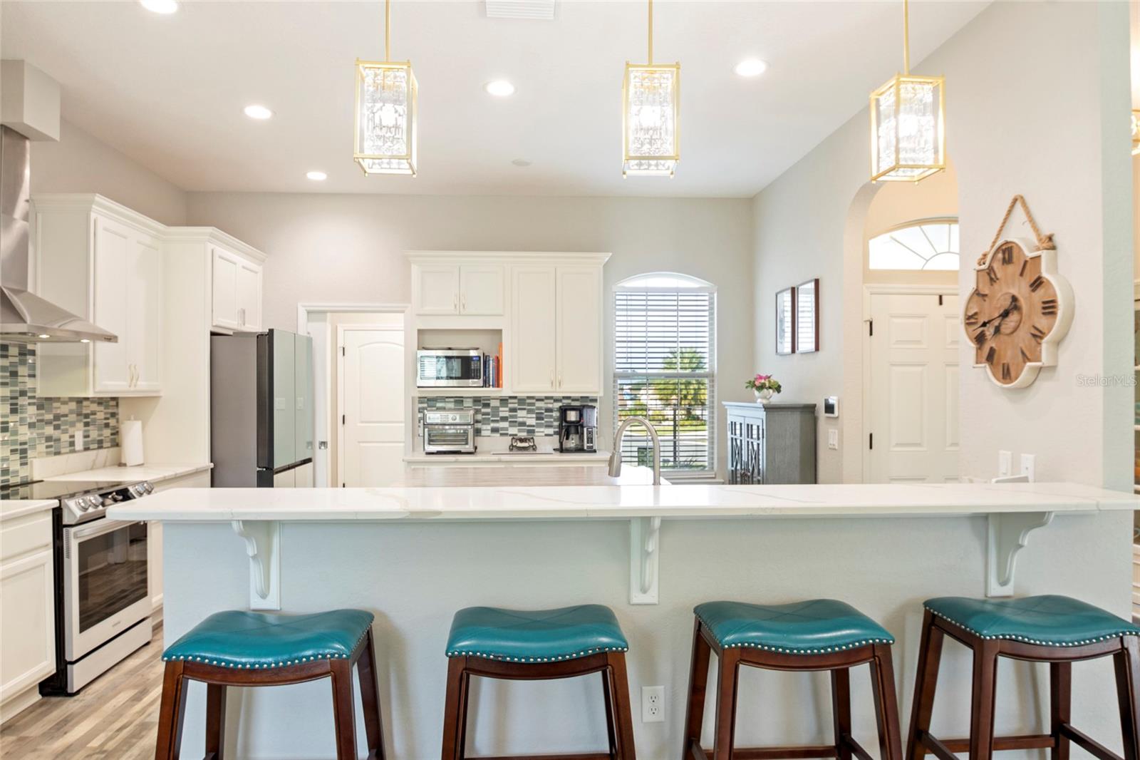 Image 3 of 26 For 17167 113th Avenue