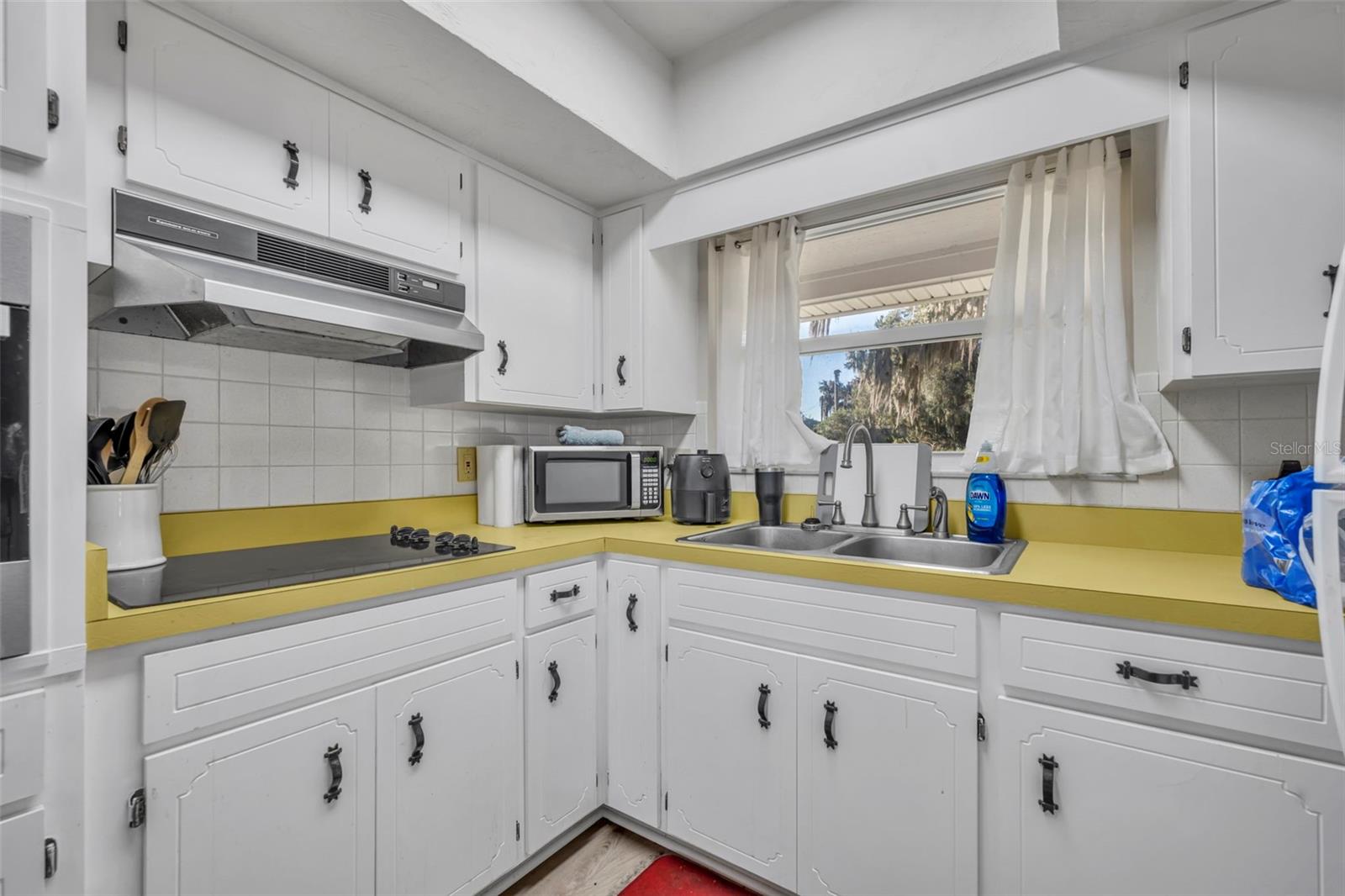 Image 14 of 48 For 1785 Cove Walk