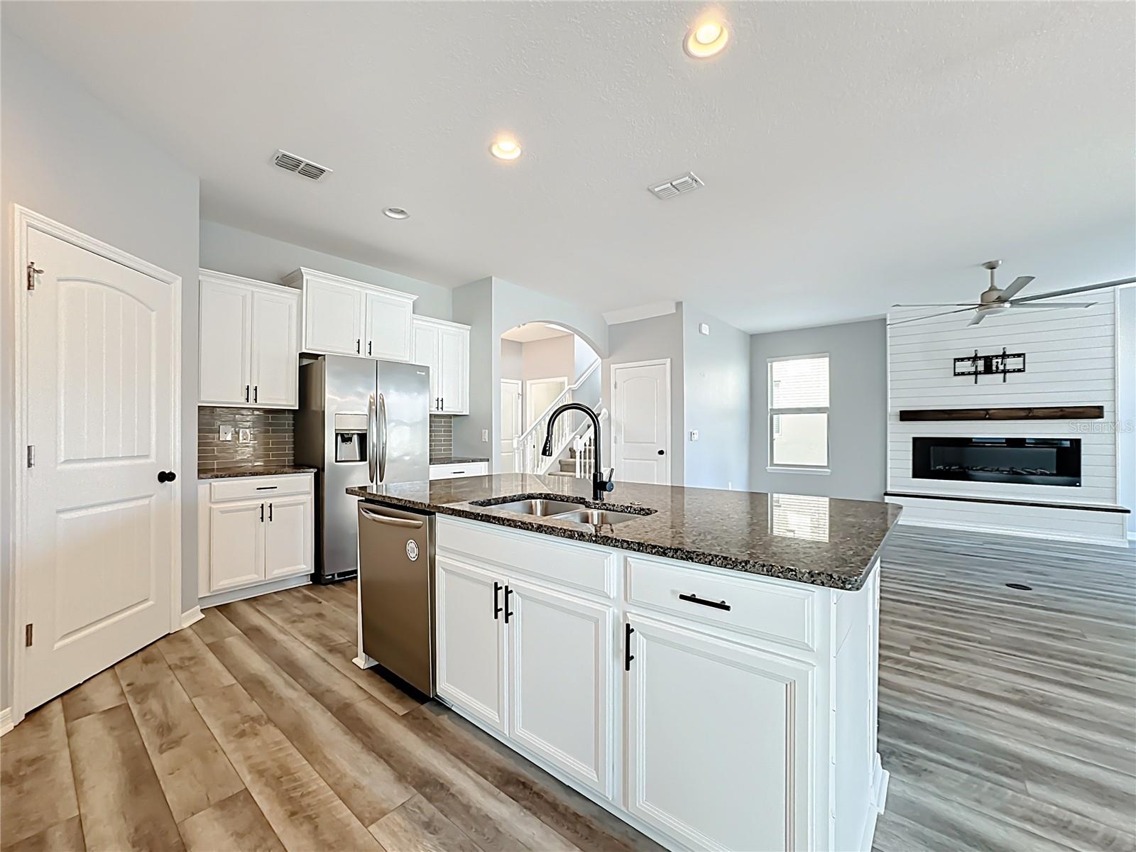 Image 13 of 54 For 16330 Brisk Breeze Alley