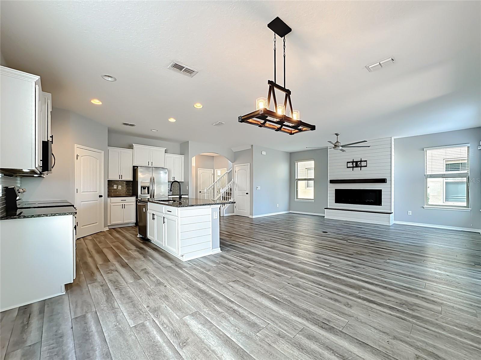 Image 3 of 54 For 16330 Brisk Breeze Alley