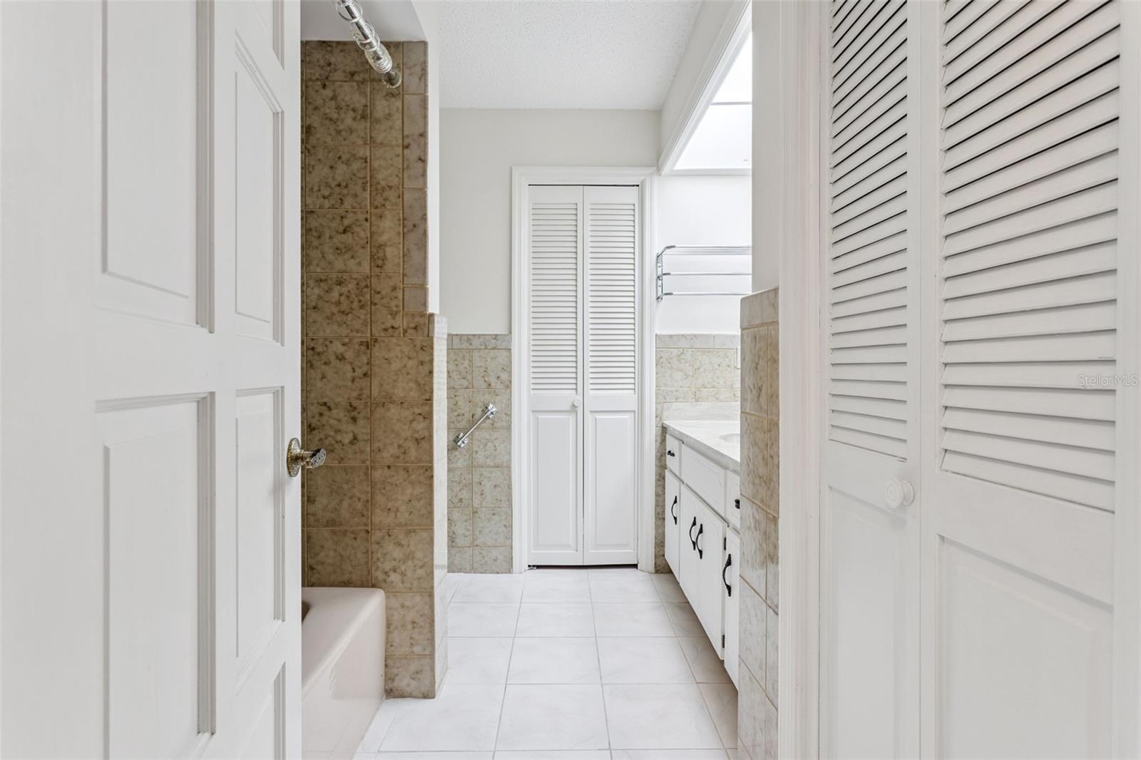 Image 24 of 45 For 9729 Wedgewood Lane