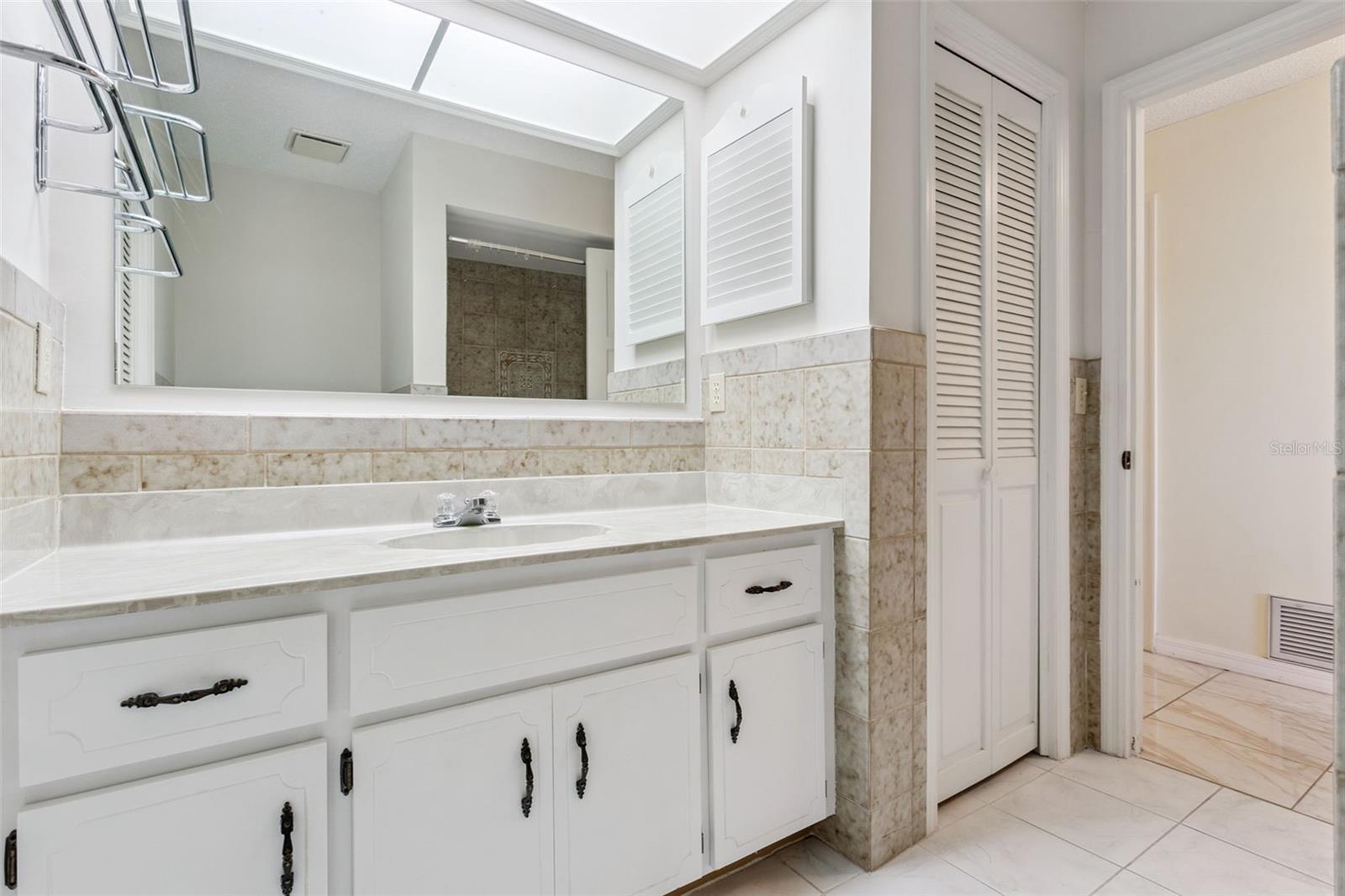 Image 25 of 45 For 9729 Wedgewood Lane