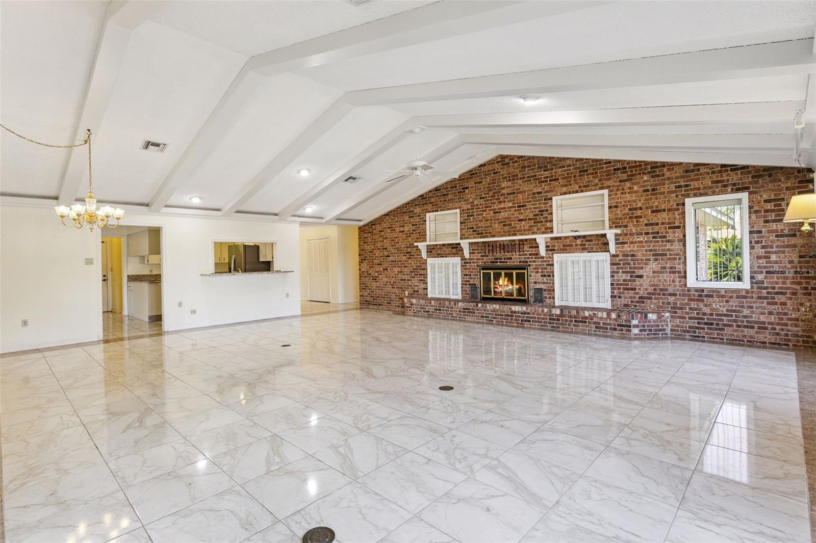 Image 5 of 45 For 9729 Wedgewood Lane