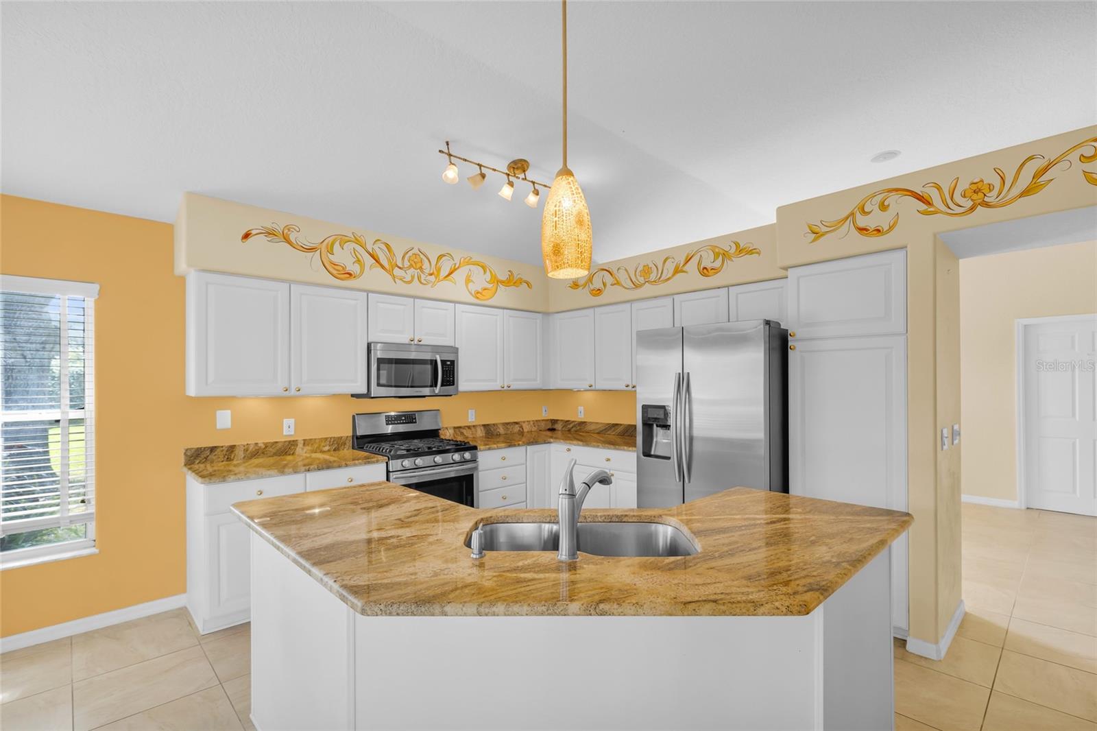 Image 10 of 47 For 2101 Barbosa Court