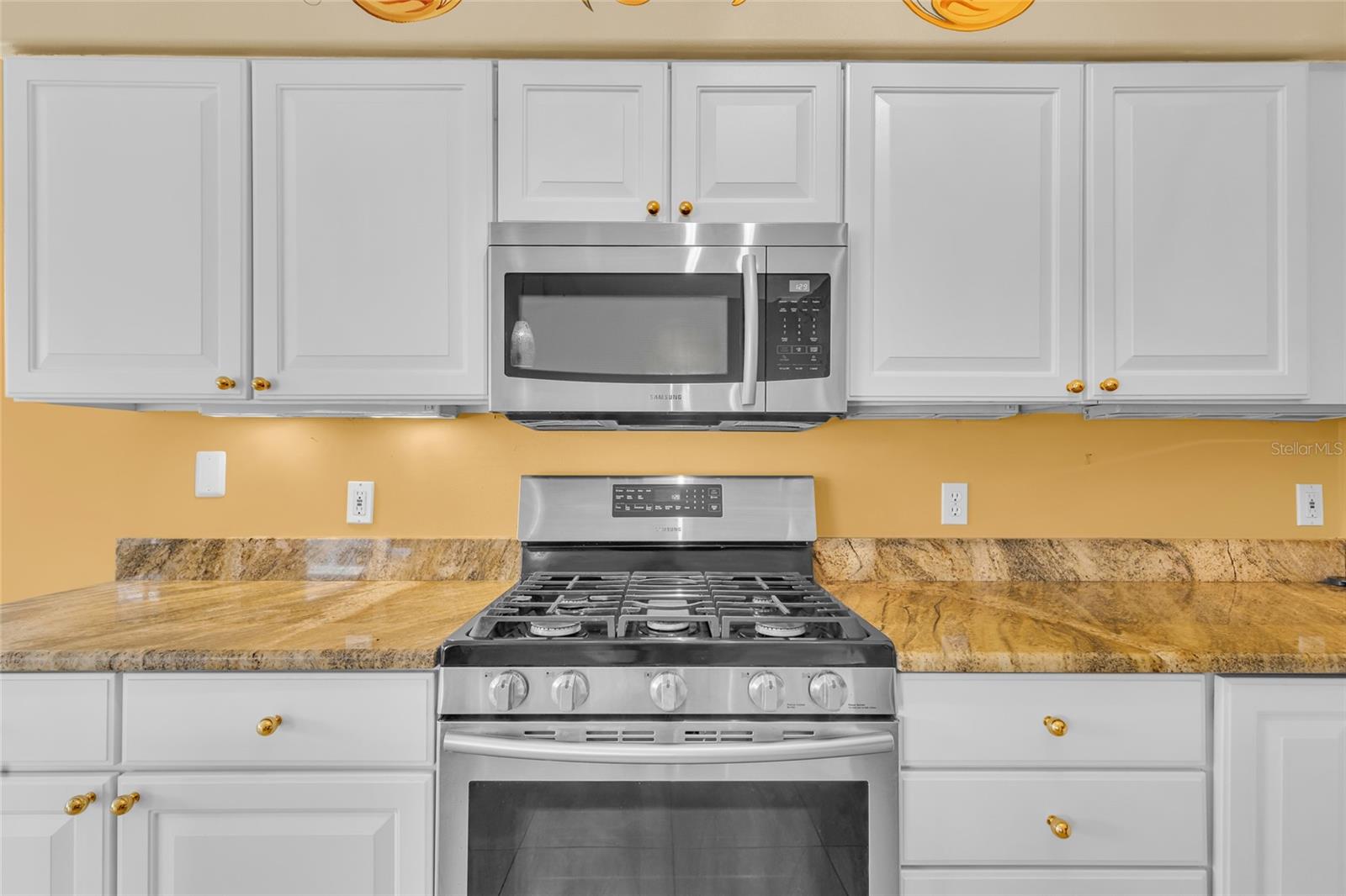 Image 13 of 47 For 2101 Barbosa Court