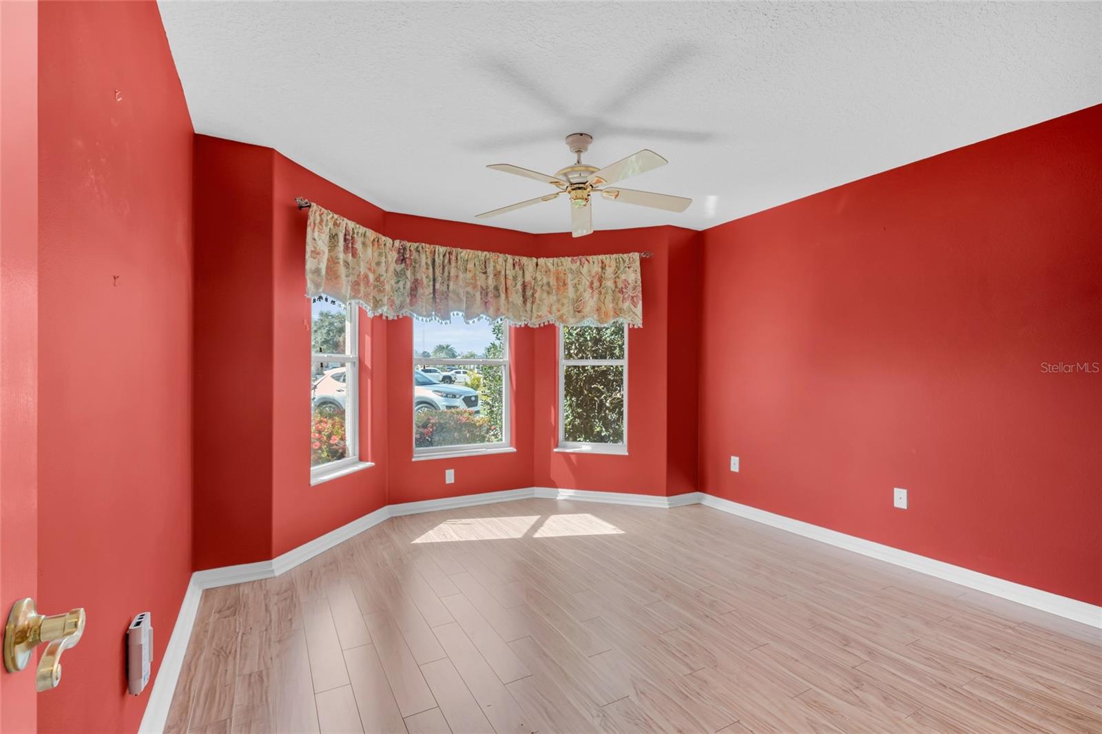 Image 18 of 47 For 2101 Barbosa Court