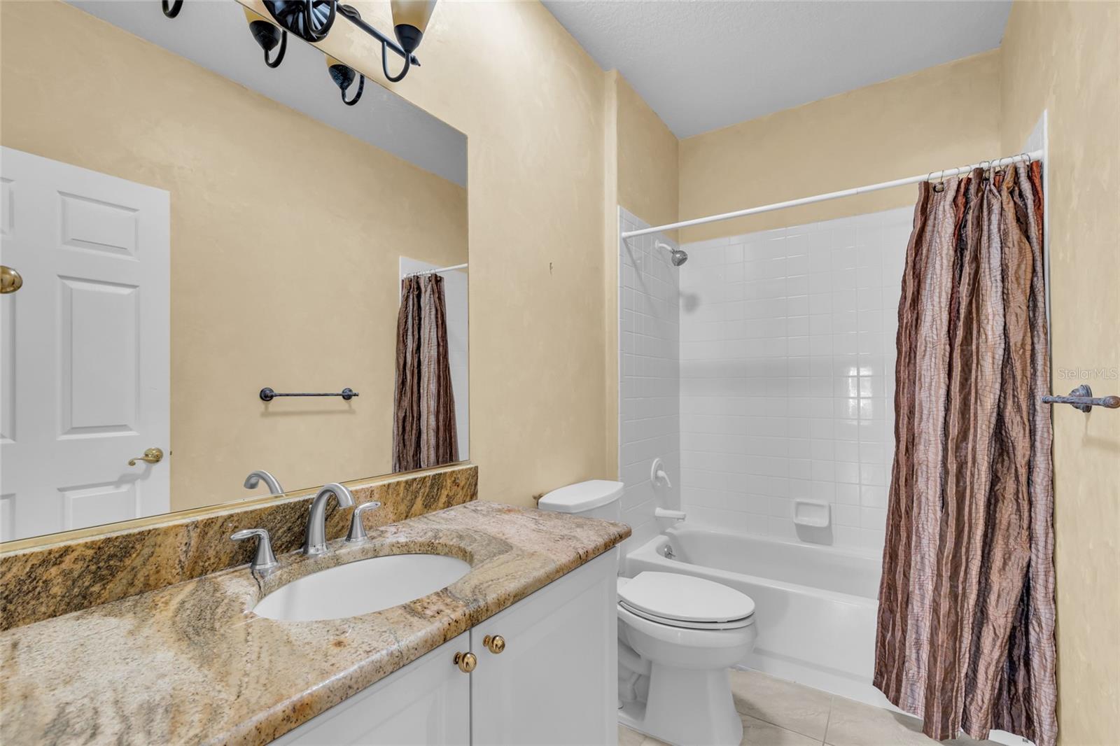 Image 20 of 47 For 2101 Barbosa Court