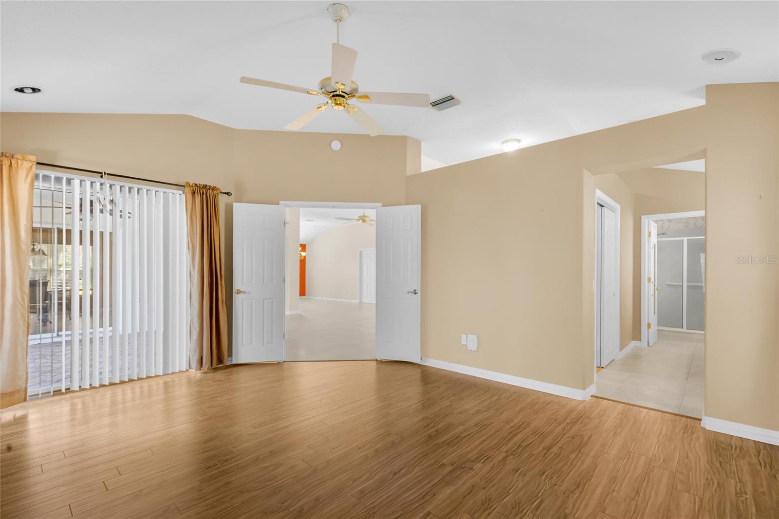 Image 24 of 47 For 2101 Barbosa Court