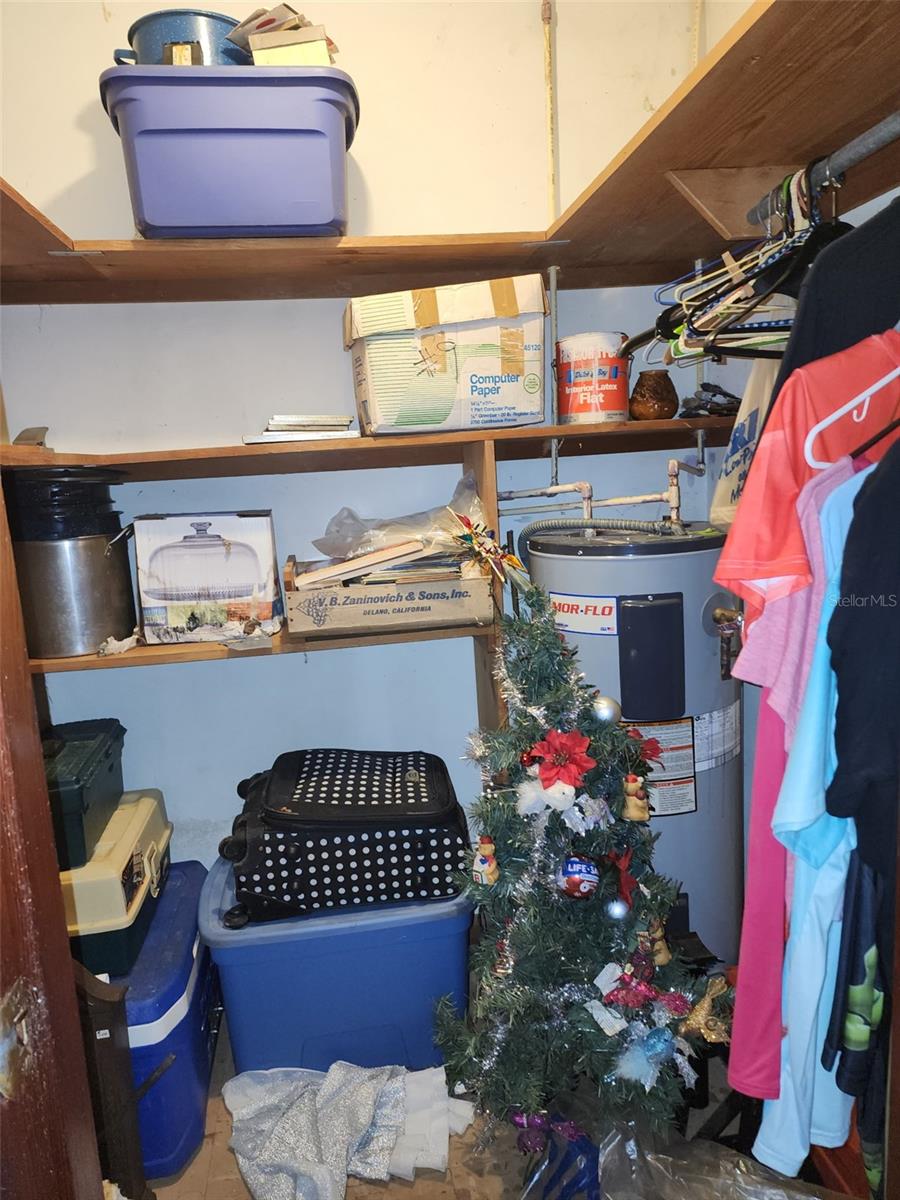 Image 22 of 25 For 709 Alton Avenue