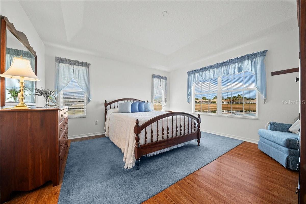 Image 21 of 66 For 2052 Palo Alto Avenue