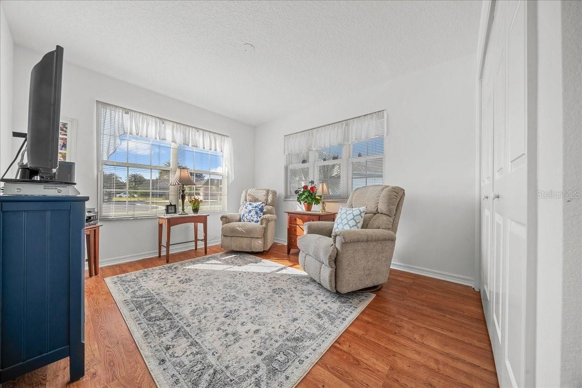 Image 30 of 66 For 2052 Palo Alto Avenue