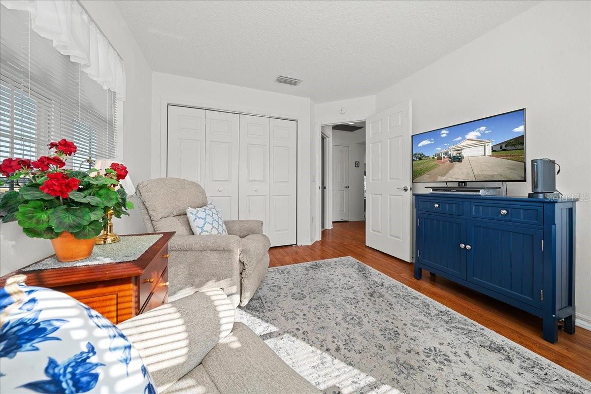 Image 31 of 66 For 2052 Palo Alto Avenue